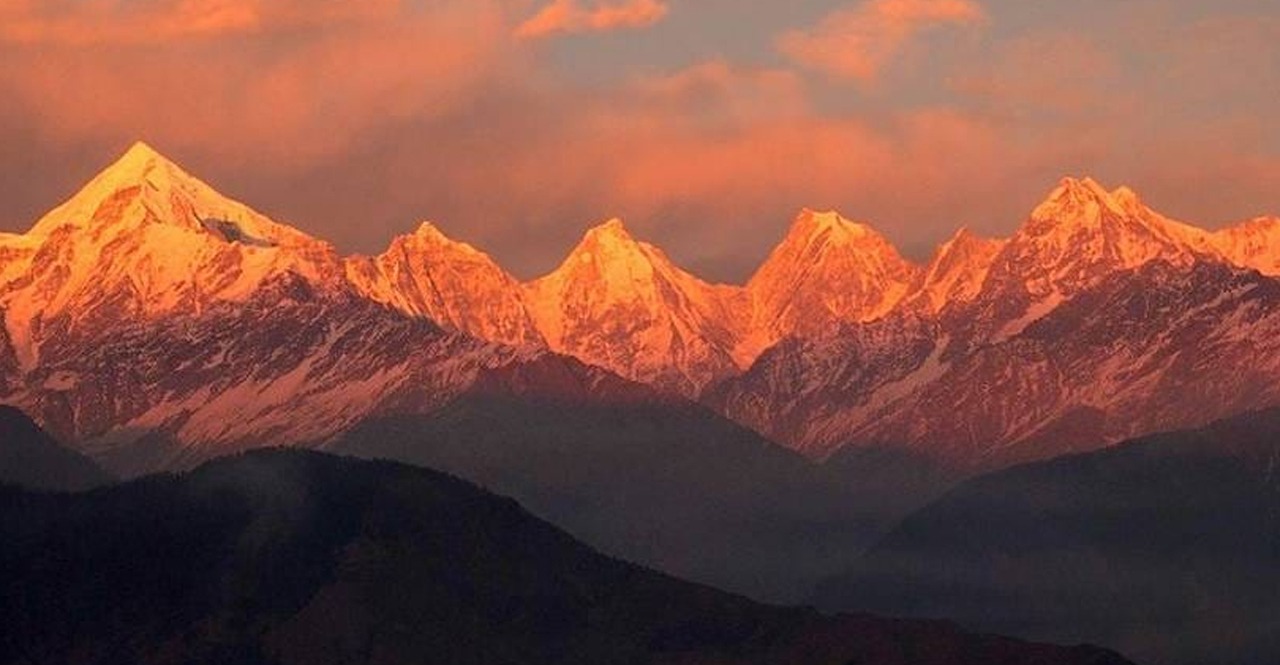 Best Places to Watch Sunrise and Sunset in Uttarakhand