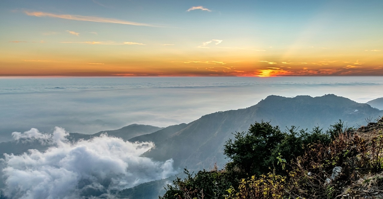 15 Offbeat Places Near Mussoorie You Should Explore