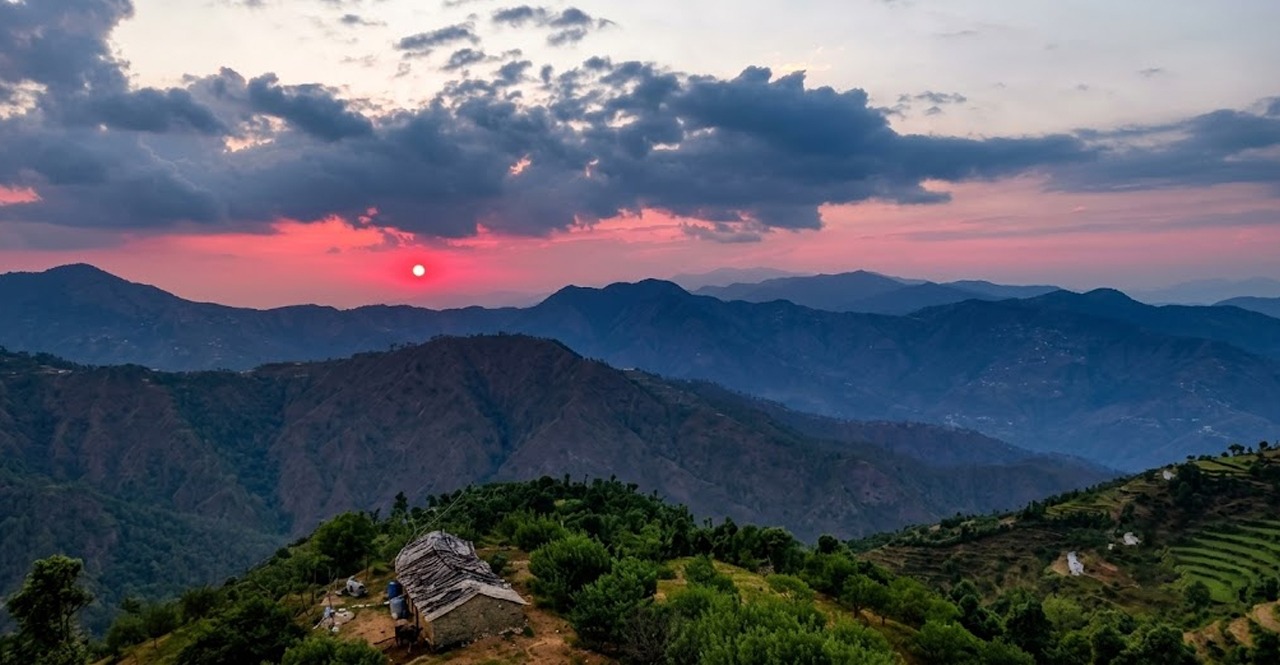 15 Offbeat Places Near Mussoorie You Should Explore