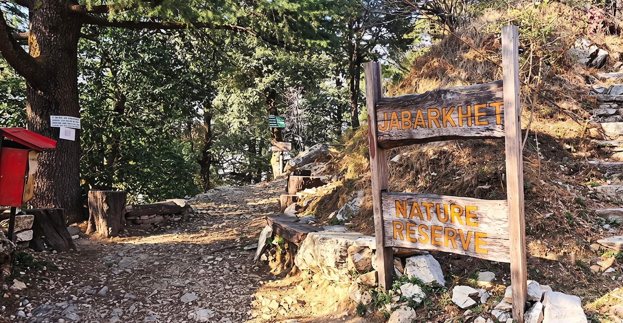 15 Offbeat Places Near Mussoorie You Should Explore