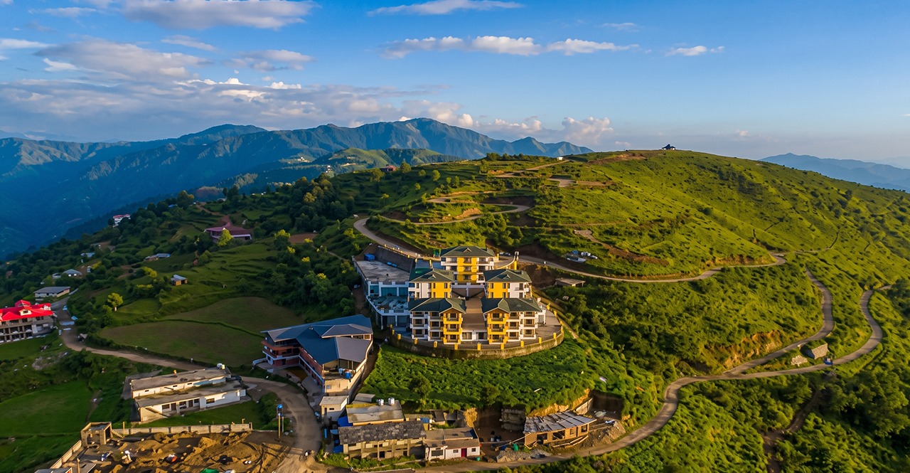 15 Offbeat Places Near Mussoorie You Should Explore