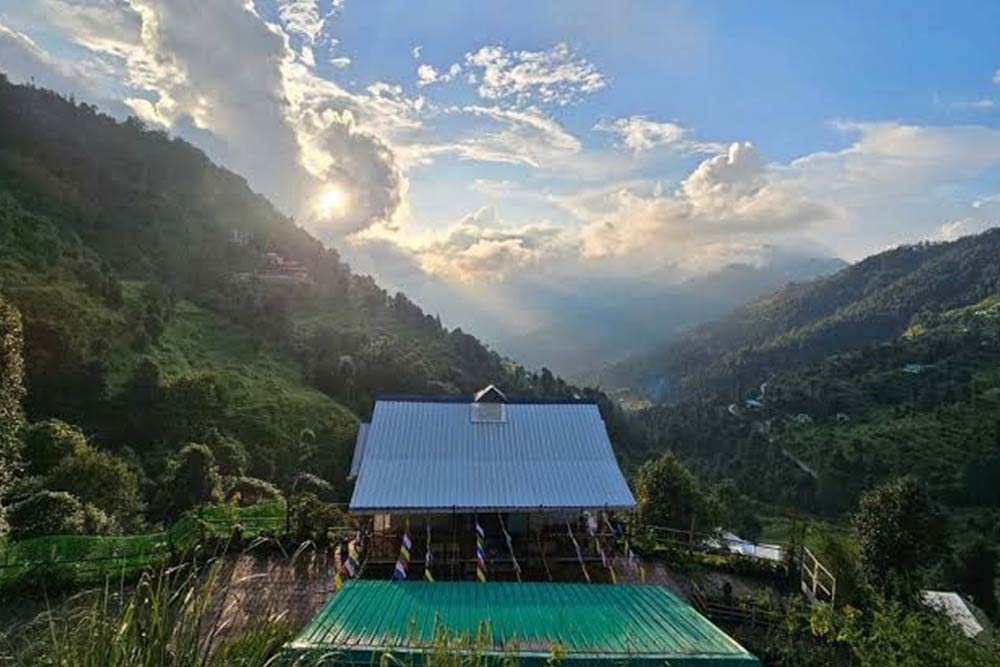 Moksham Himalayan Campsite Pangot