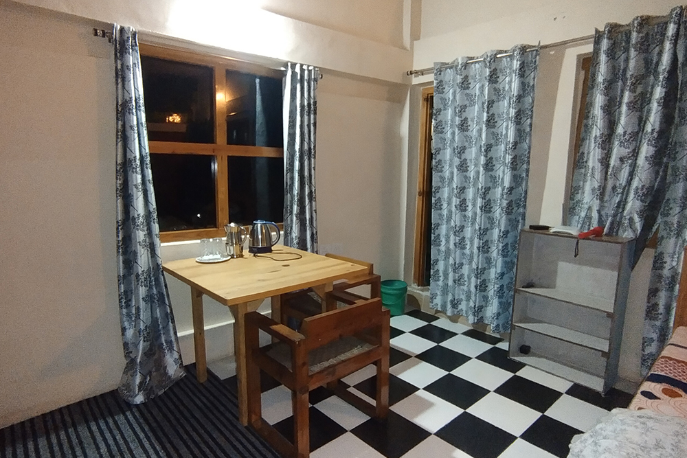 Himalaya View Homestay Ranikhet photo