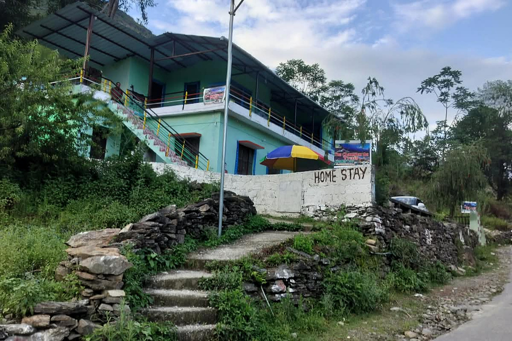 The Chaukhamba Trail photo