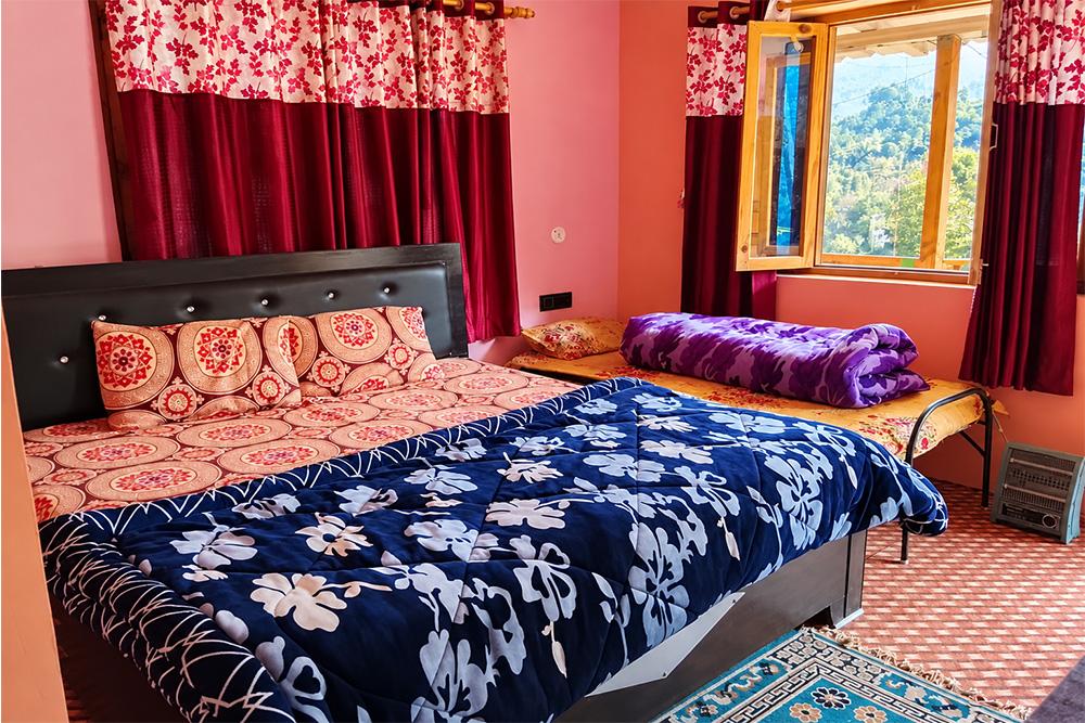 Ghughuti Home Stay photo