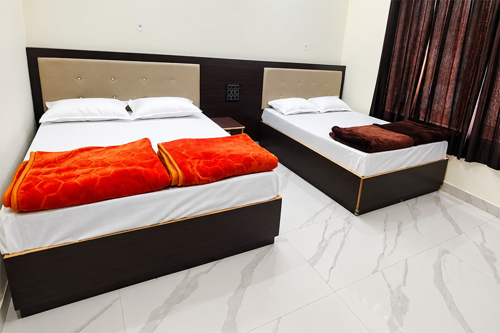 Hotel Aditya Home stay photo